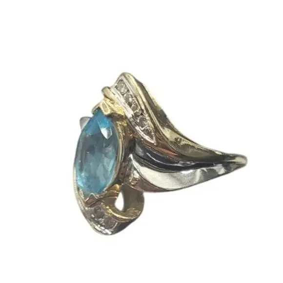 Vintage Marquise Topaz and Round Diamonds Ring 10 KT Yellow and White Gold 7.5 - Picture 4 of 7